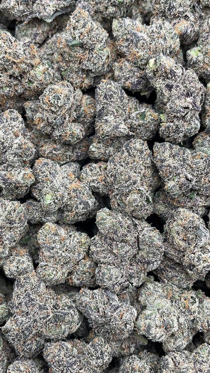 Apples and Bananas | Indoors - 2